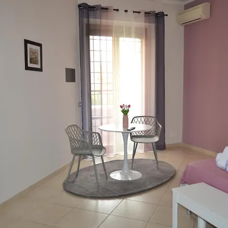 Garbantsuite In Daire Roma