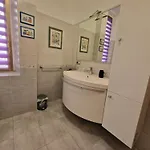 Garbantsuite In *